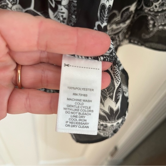 Spense black and white loose flowy top with elastic on front and back size large - Picture 7 of 10